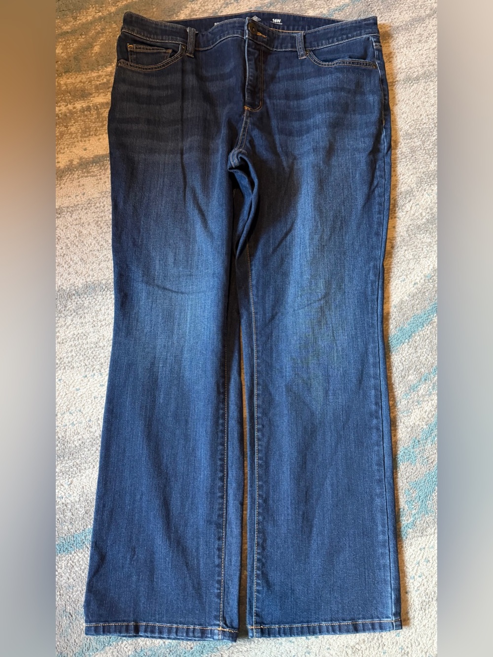 St. John's Bay Women's Size 16W Straight Leg Jeans in Dark Blue Wash